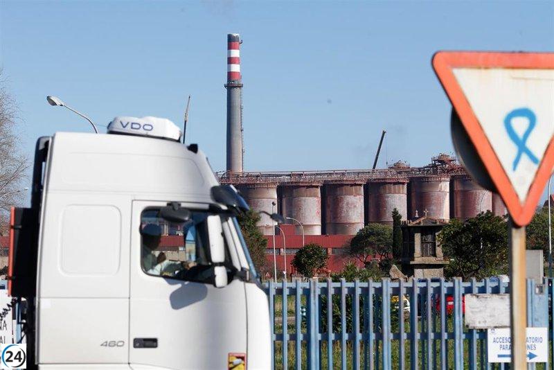 Alcoa une las primeras cubas de electrolisis para reiniciar la planta de San Cibrao (Lugo)