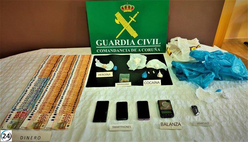 Detenidos por tráfico de drogas tras descubrir a menor distribuyendo estupefacientes en A Pobra