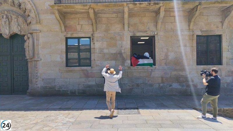 Activistas se encierran en la USC pidiendo la ruptura de relaciones con Israel