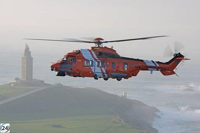 Rescatan en helicóptero a marinero con síntomas de ictus a 17 millas de Estaca de Bares.