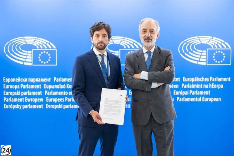 El PP denuncia ocultamiento del BNG al aliarse con Bildu y ERC en papeletas electorales.