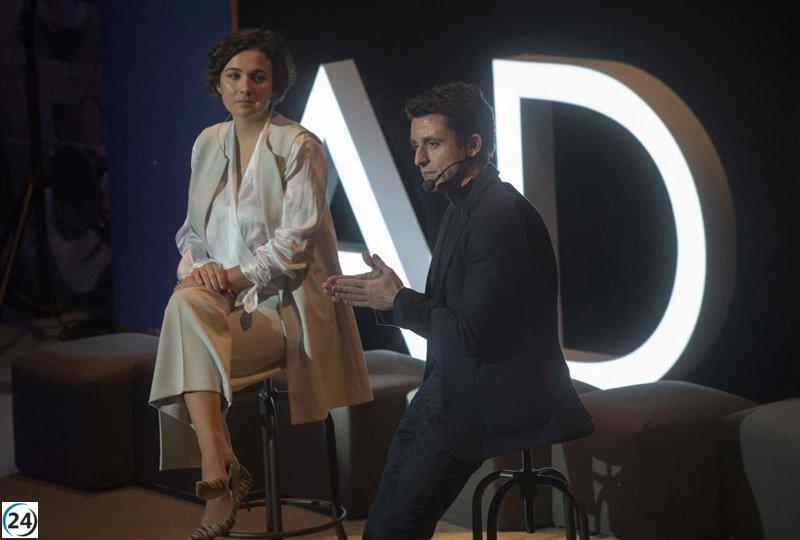 Adolfo Domínguez logra reducir pérdidas y aumentar ventas en su primer trimestre.