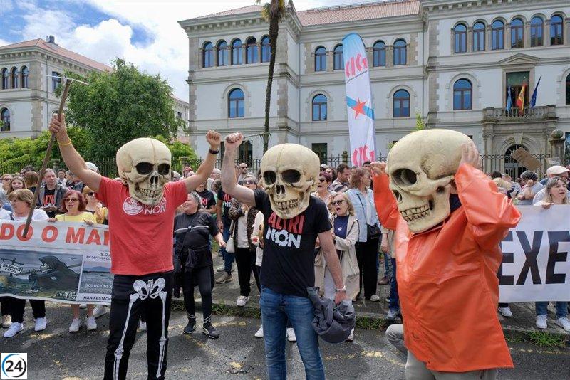 Protestas en Santiago exigen un cambio contundente ante Altri este domingo.