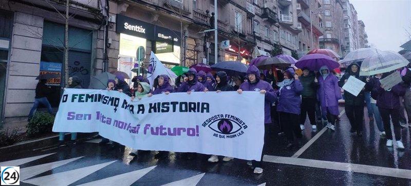 En Galicia, multitudes se manifiestan bajo la lluvia por la igualdad y el cese de la violencia de género.