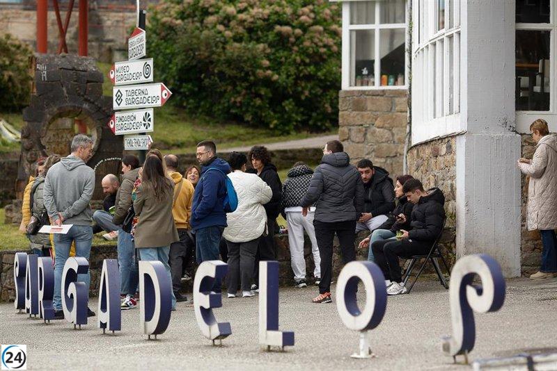Sargadelos readmite únicamente a quienes aceptaron las vacaciones, generando la indignación de los sindicatos que critican la situación.