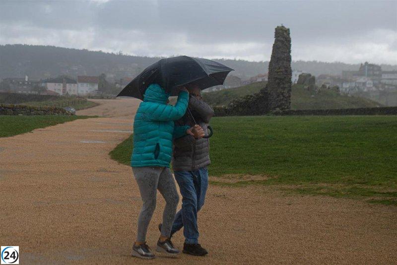 Galicia declara alerta amarilla por lluvias y tormentas a mediodía.