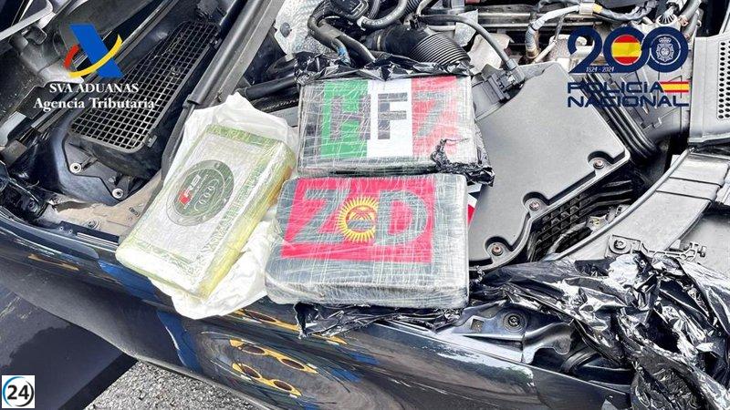 Detenidos en Vilagarcía y Pontevedra por ocultar droga en un piso y emplear autos modificados.