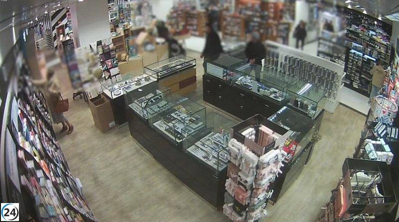 Desmantelada banda que sustrajo 30.000 euros en estilográficas de lujo en A Coruña.