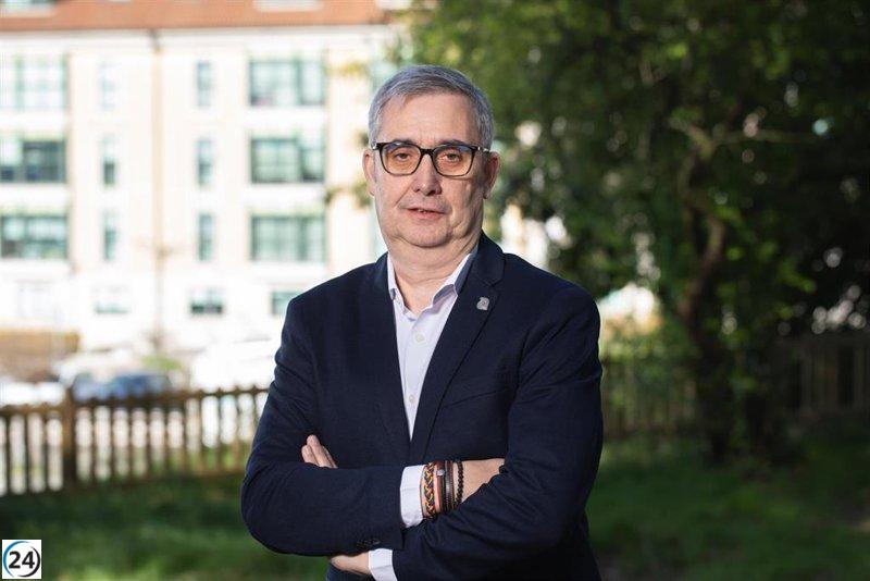 Alcalde socialista de Ames exige a Sánchez convocar elecciones generales ante crisis política.