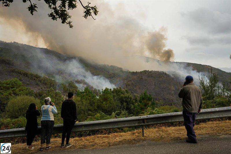 Galicia se prepara para un verano caluroso y el inicio de una peligrosa temporada de incendios este martes.