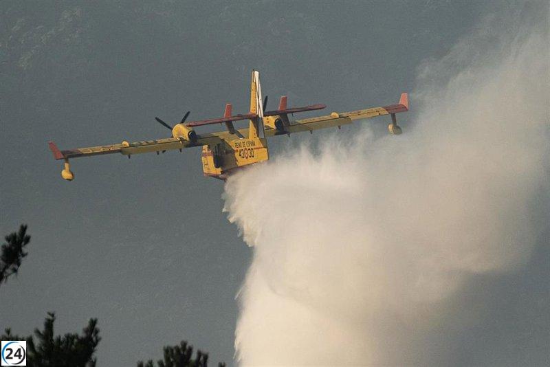 Apagan el incendio en A Mezquita (Ourense) que devastó 40 hectáreas.