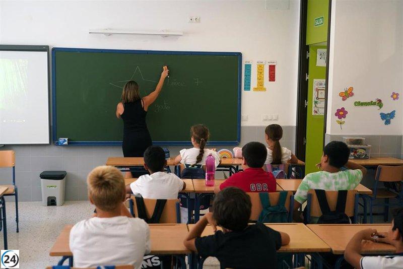 La Xunta y sindicatos evalúan una app para agilizar la contratación de profesores sustitutos.