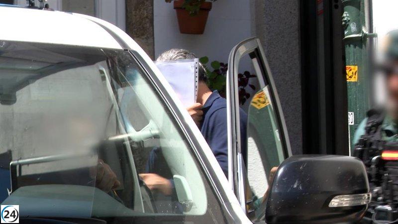 Empresario arrestado en Santiago por su conexión con una red global de fraude en el comercio de licores.