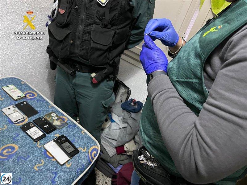 Desmantelan red criminal que estafó casi 1,6 millones de euros en línea desde Milladoiro, A Coruña.