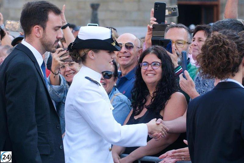 Leonor recibe la Medalla de Galicia rodeada de apoyo: 