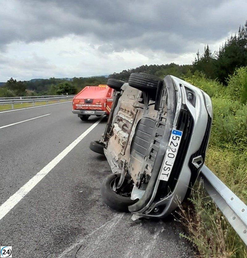 Accidente en la A-6 en Abegondo deja a un herido tras vuelco de vehículo.