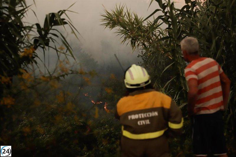 Incendios en Cañiza: uno abarca más de 20 hectáreas y pone en riesgo viviendas en Nogueiró.