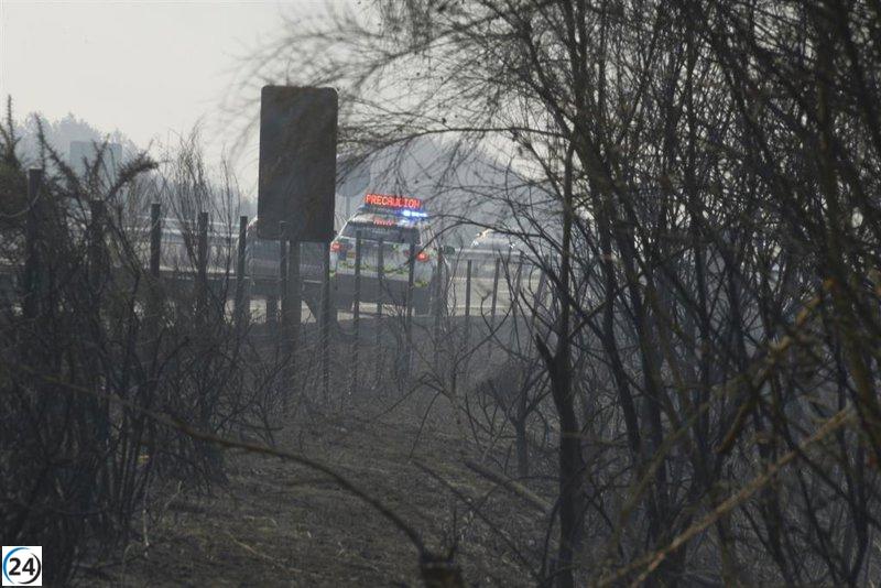Incendios afectan múltiples carreteras, incluyendo la N-120, N-525 y Ou533, así como la A-52.