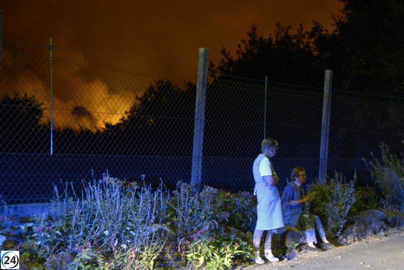 Vecinos de Cualedro y Oímbra regresan a la normalidad mientras 122 personas permanecen en casas de Monterrei (Ourense).