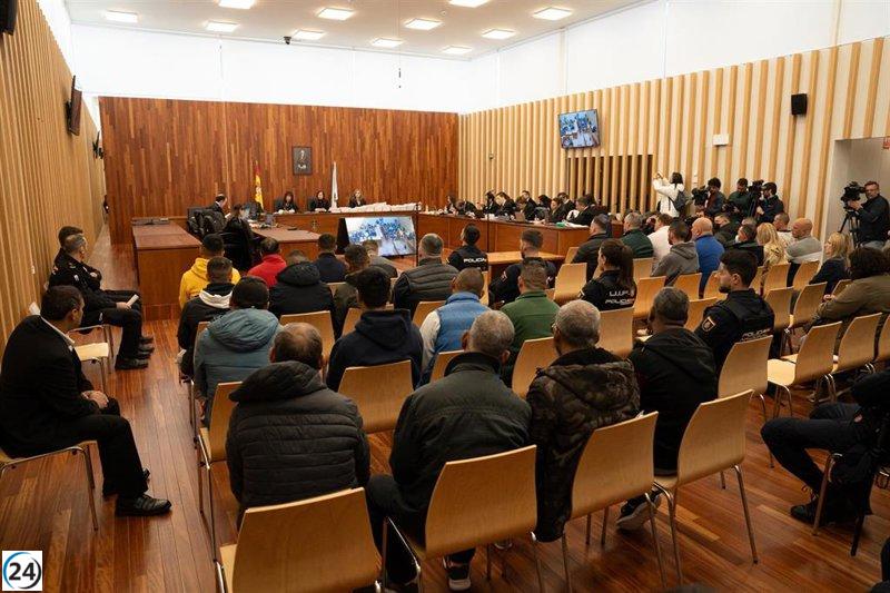 El capitán del Karar y tres tripulantes abandonan España a la espera de juicio por el contrabando.