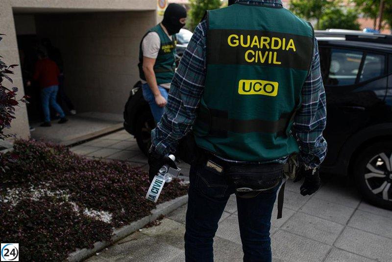 Diez arrestos en O Salnés por una exitosa operación contra el narcotráfico de cocaína.