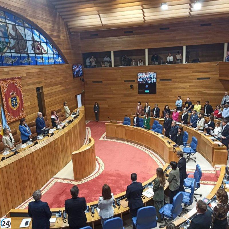 El Parlamento gallego rinde homenaje al pueblo palestino con un minuto de silencio por el genocidio.