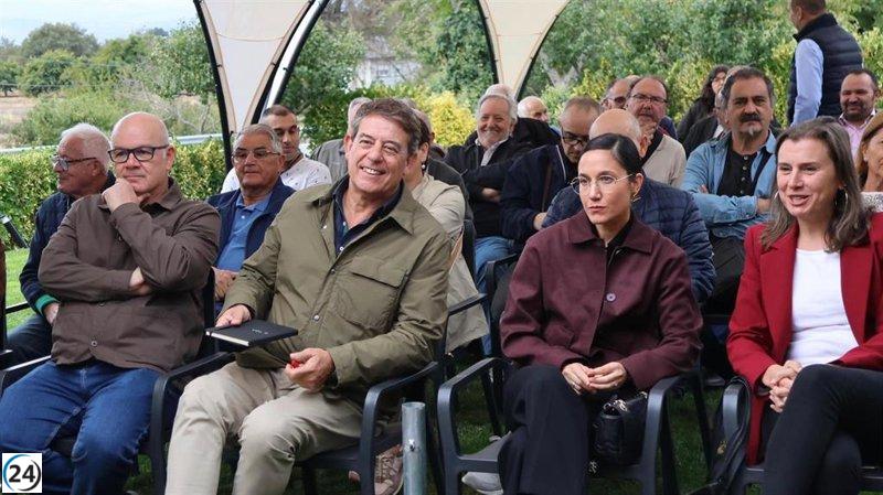 Besteiro afirma que la inacción del PP es responsable de cada hectárea arrasada por el fuego este verano.