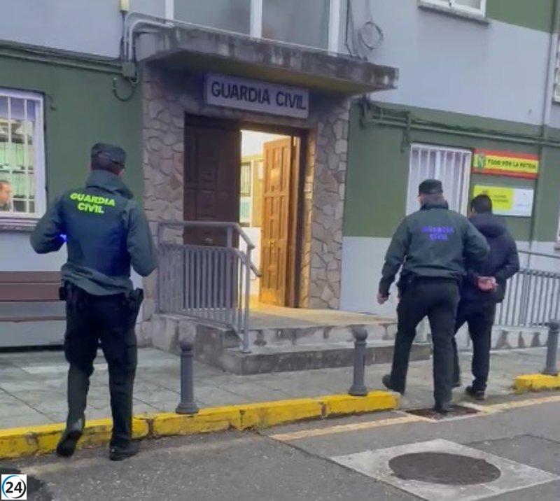 Arrestan a un hombre por provocar un incendio en Becerreá al realizar desbroce ilegítimo para una empresa.