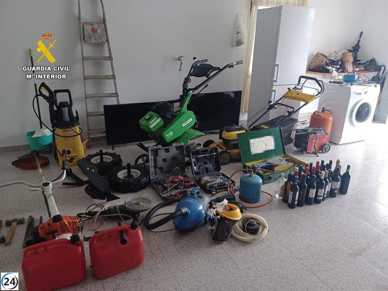 Detienen a un individuo por el hurto de maquinaria y herramientas valoradas en 10 mil euros en Muíños.