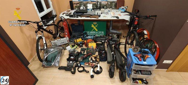 Desmantelan narcotráfico en Boiro: tres arrestos en exescuela.