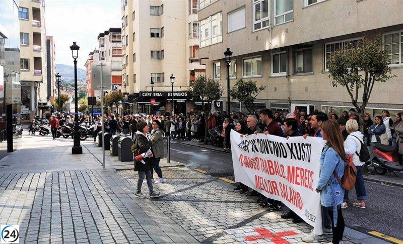 Trabajadores del Hospital Povisa logran aumento salarial del 4% en 2023 y desconvocan huelga.