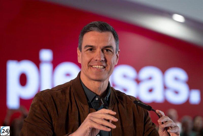 Pedro Sánchez se une a militantes del PSdeG en A Coruña en la precampaña.