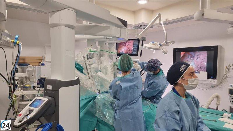 El Chuac emplea tecnología robótica para extirpar cáncer de páncreas en Galicia.
