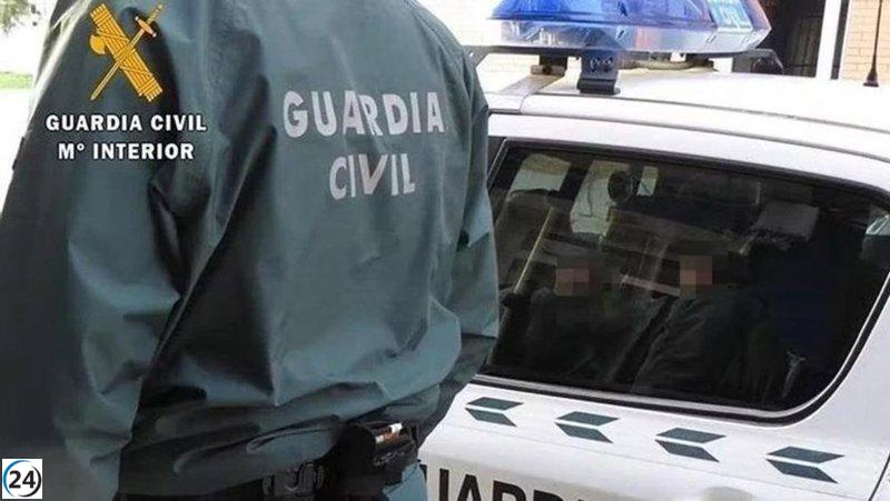 Detenido un padre en Ames por conducir con su hijo de 2 años en el regazo y cuadriplicar la tasa de alcoholemia.