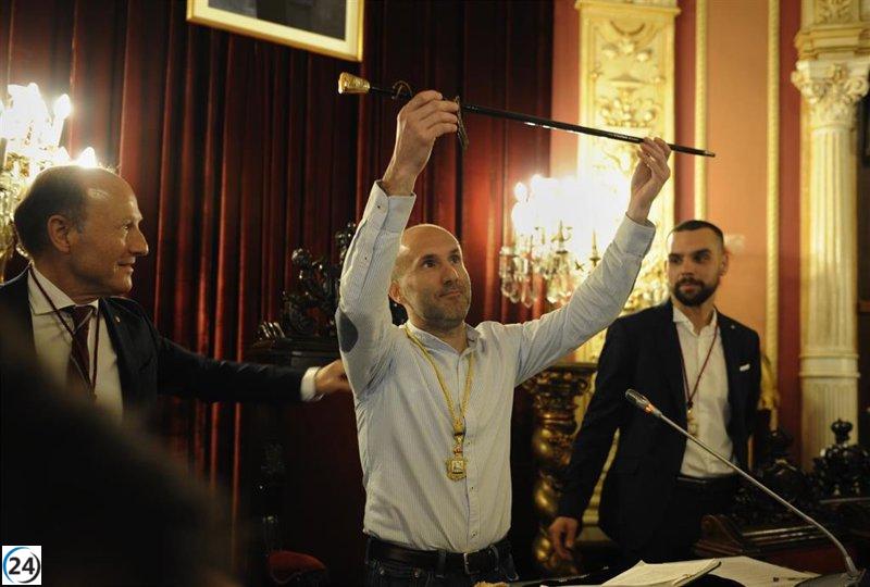 Alcalde de Ourense reelegido gracias a acuerdo con el PP.