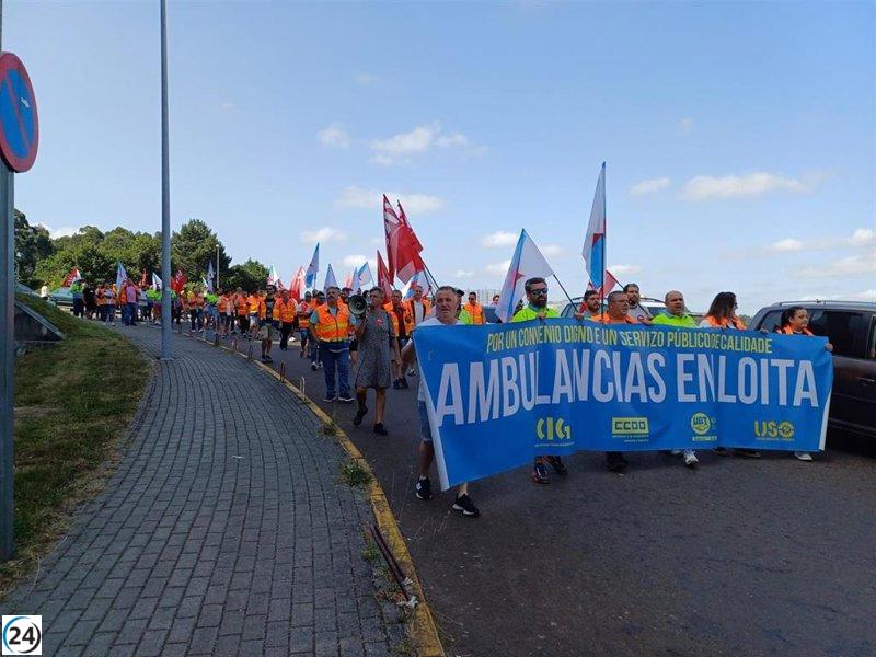 Huelga en Galicia: Cientos de empleados de ambulancias se unen en protesta con un seguimiento masivo