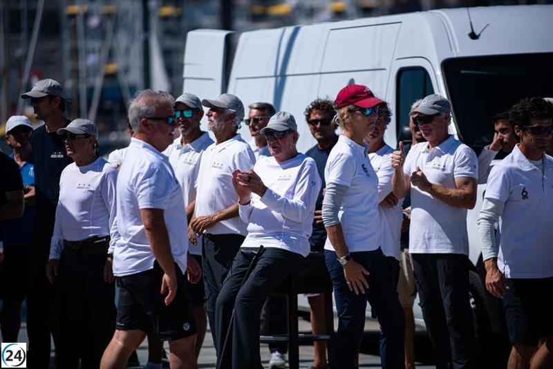 Juan Carlos I recibe premio del primer puesto en Sanxenxo con el 'Bribón'