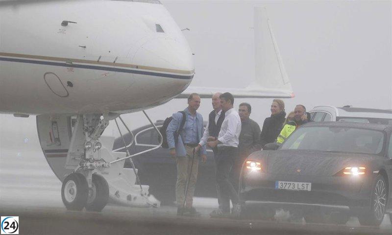 El rey Juan Carlos parte de Vigo después de cinco días en Galicia y planea regresar pronto.