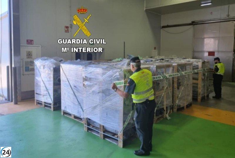 Inmovilizadas 15 toneladas de pez espada en camión en Rande, en Pontevedra
