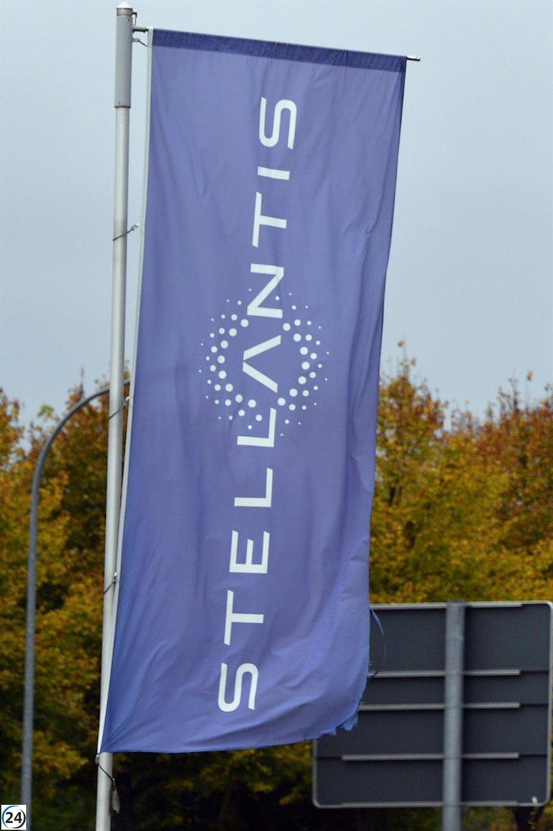 La planta de Stellantis en Vigo cancela dos turnos debido a la escasez de componentes.