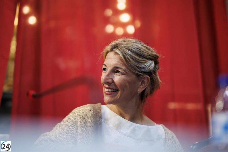 Yolanda Díaz afirma que solo negocia dentro de los límites legales: