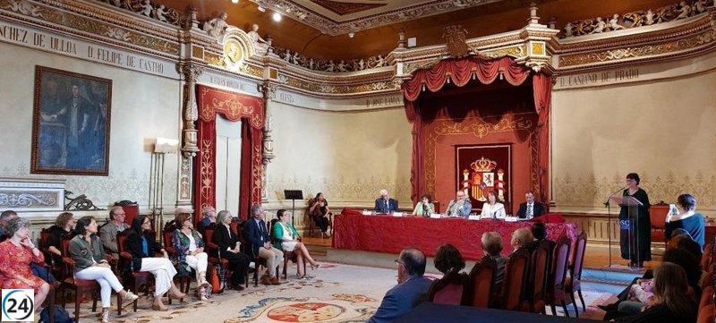 Margarita Ledo es reconocida con el Premio Porteiro Garea por su dedicación inigualable a la lengua y la literatura gallega.