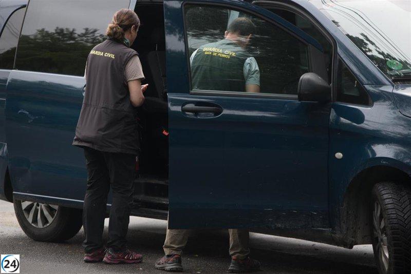 Ocho detenidos y casi 150 kilos de hachís decomisados en operativo antidroga en Galicia.