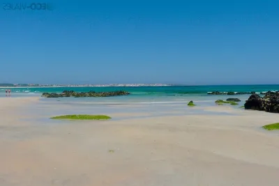 Conoce los paisajes que rodean la playa de Corrubedo